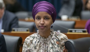 Конгресвумен США Ільхан Омар зазнала нападу під час заходу у Міннеаполісі