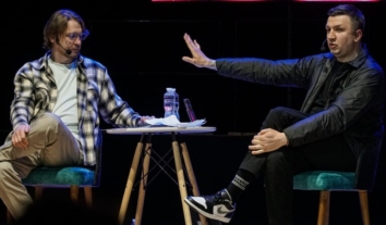 Ютубери Іванов і Петров мають бронювання від мобілізації: нардеп Железняк пов’язує це з їхньою публічною підтримкою кампаній проти НАБУ