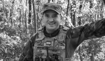 У Тернополі поховали військового і телеоператора Павла Ящищака, який загинув у зоні бойових дій