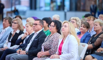 Росіяни заявили про “перепідготовку” тисяч робітників сфери культури з окупованих територій