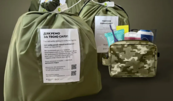 Міноборони передало шпиталям гігієнічні набори для поранених військових: частина з них – для жінок