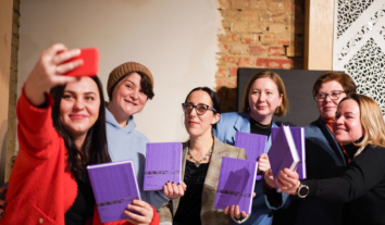 Гендерна дослідниця Тамара Марценюк презентувала нову книгу “Непохитні. Історія українського правозахисту в інтерв’ю”