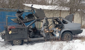Двоє волонтерів, які везли хліб для жителів Козачої Лопані, загинули через влучання російського FPV-дрона в авто