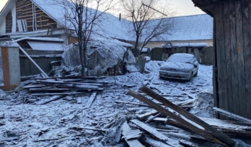 На Чернігівщині ворожі дрони влучили в ангар для зберігання зерна