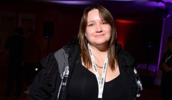 ЛГБТ-активістка Міра Островська заявила про порушення авторських прав, шантаж і погрози з боку засновників бренду Re•pose