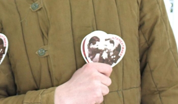 В окупованому Луганську 14 лютого комуністи роздавали “сталінтинки” та “ленінтинки” 