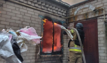 Росіяни обстрілами вчора поранили десятьох людей в Україні