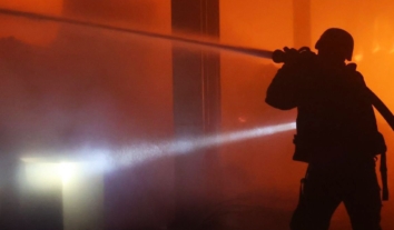 Уночі РФ била по Дніпру та Одесі: є потерпілі та руйнування 