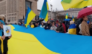 В Брюсселі відбулася маніфестація до роковин повномасштабного вторгнення РФ