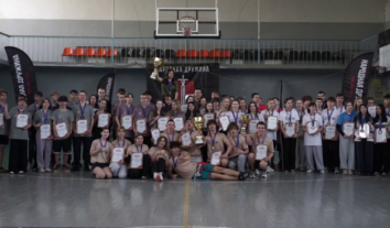 В Харцизьку окупанти влаштували фестиваль для молоді “Сила єдності” до російського свята “День захисника вітчизни”