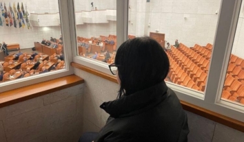 Суд зобов’язав поліцію розслідувати недопуск журналісток Dnipro.media на сесії міськради