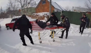 Під російськими обстрілами на Сумщині евакуювали до лікарні пенсіонера