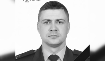 Під час ліквідації наслідків російського обстрілу на Київщині загинув рятувальник, ще один — поранений