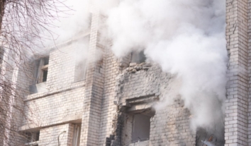 Росіяни атакували дроном пологовий будинок у Запоріжжі: є постраждалі