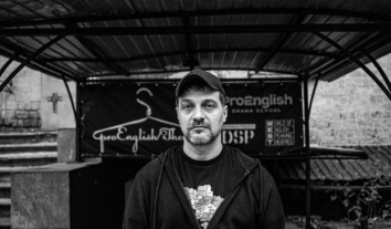 Військові звинуватили засновника Театру Воєнних Дій у зневазі до ветеранів та погрозах учасникам проєкту