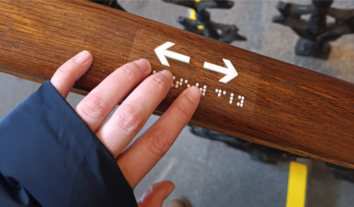 У Національній філармонії України встановили навігацію шрифтом Брайля