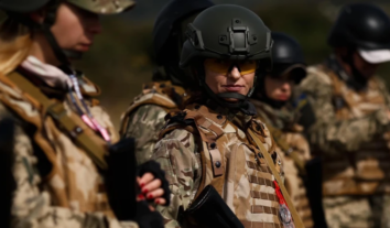 Зеленський підписав закон про запобігання дискримінації та сексуальним домаганням у війську