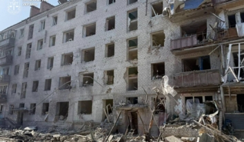 Russian airstrike on Sloviansk kills 4, wounds 17 including teenage girl