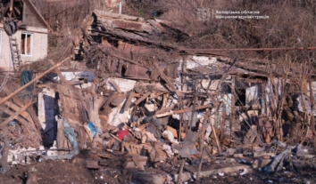 Россия обстреляла Запорожье КАБами: ранены девять человек, повреждены 33 дома