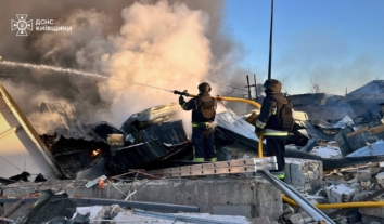 Через російський обстріл на Київщині тисячі людей залишилися без газу, тепла та світла