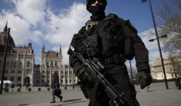 Україна радить утриматися від поїздок до Угорщини