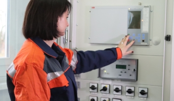 Люди у шести областях України частково без світла через удари РФ