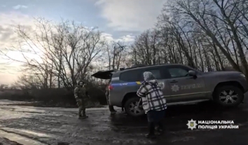 Поліція допомогла поїхати з небезпеки на Куп’янщині літнім, двоє з яких постраждали через удар росіян