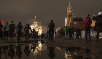 Жителі Москви скаржаться на перебої з інтернетом: російська влада тестує “білі списки” сайтів