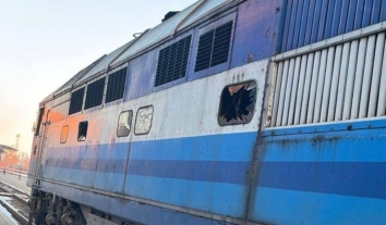 Російський дрон атакував потяг “Київ — Суми”, в якому перебувало кілька сотень людей