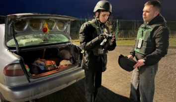 Журналісти “Суспільне Дніпро” врятувалися від російського FPV завдяки детектору дронів