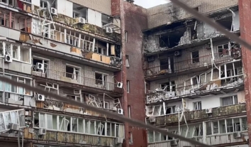 Через російську атаку на Дніпро пошкоджена квартира членкині ГО “Нумо, сестри” Єлизавети Шумської