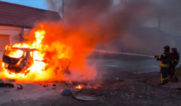 Two killed as Russia strikes Dnipropetrovsk Oblast more than 30 times in one day