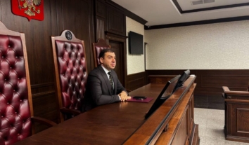 Двоє російських суддів отримали заочні підозри за судилища над військовополоненими азовцями