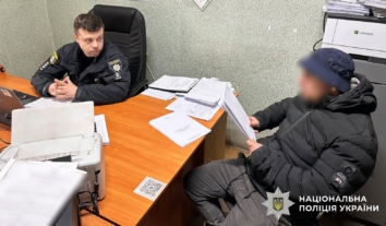 Жінка загинула, діти поранені: на Миколаївщині чоловіка підозрюють у відправленні вибухівки в посилці