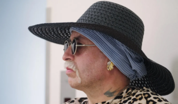 Змінила гендерний маркер і переховувалася: у Чехії затримали німкеню, засуджену за праворадикальну діяльність і мову ненависті