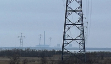 Російські обстріли лишили без світла людей у шести областях, а окупована ЗАЕС знову працює від генераторів