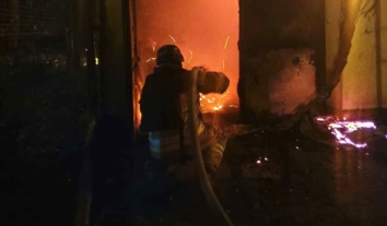 У семи областях України люди подекуди без світла через російські обстріли