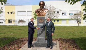 У Сербії відновили пам’ятник Шевченку, який облили фарбою у річницю вторгнення РФ