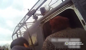 На Херсонщині з-під ударів РФ до лікарні доправили жінку з підозрою на серцевий напад