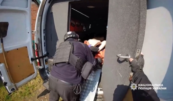 З прикордоння Сумщини евакуювали літнього, до якого не могли доїхати лікарі