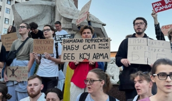 Найбільшу відповідальність за подолання корупції експерти покладають на антикорупційні органи, тоді як роль президента зменшується – опитування