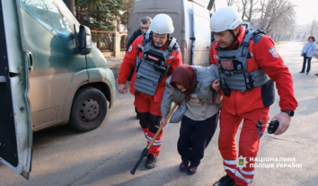 З прифронтового села на Донеччині “Білі янголи” евакуювали 22 жителів