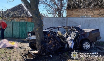 У Нікополі російський FPV-дрон влучив у цивільне авто: загинув чоловік, його дружина у тяжкому стані