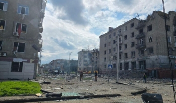 Російські війська скинули чотири авіабомби на центр Краматорська: поранені десятеро людей