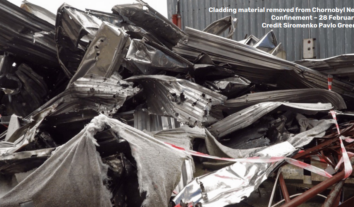 Damage to Chornobyl shelter raises risk of collapse, Greenpeace warns