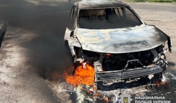 Російський дрон атакував авто з цивільними у Марганці: троє людей зазнали поранень