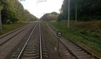 Россияне убили железнодорожницу в Сумской области и ранили четырех ее коллег по депо Россияне убили железнодорожницу в Сумской области и ранили четырех ее коллег по депо