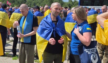 Новый обмен: из российского плена домой вернули 185 военнослужащих и гражданского Новый обмен: из российского плена домой вернули 185 военнослужащих и гражданского