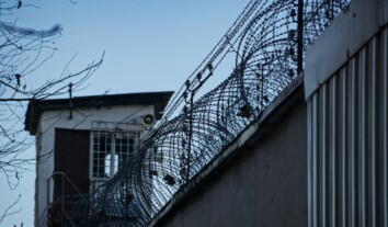 Окупаційний суд відправив на 12 років за ґрати мешканця Приазовського за “фінансуванні ЗСУ”