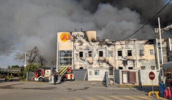 У Стоянці російська атака знищила розподільчий центр мережі “Аврора” У Стоянці російська атака знищила розподільчий центр мережі “Аврора”